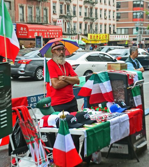 vendeur san gennaro new york